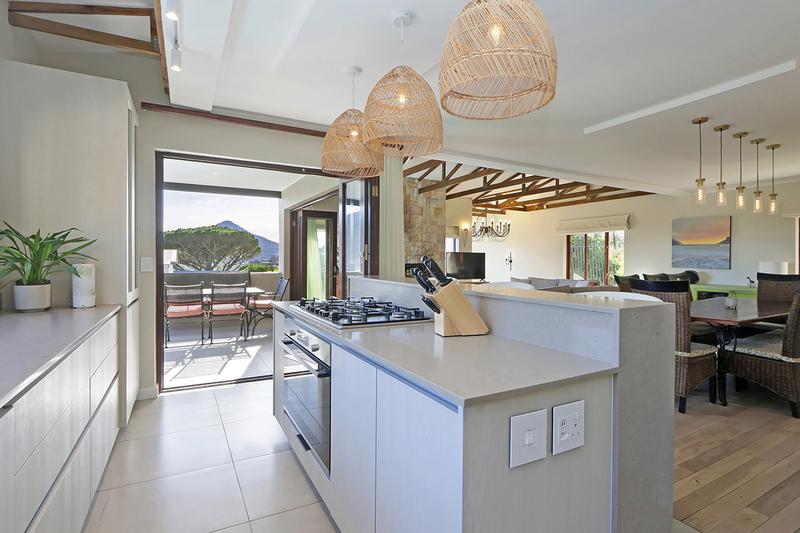 To Let 5 Bedroom Property for Rent in Hout Bay Western Cape